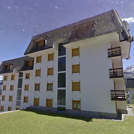 Casa Rossa - Italian Style In Sestriere